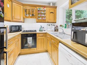 KITCHEN- click for photo gallery